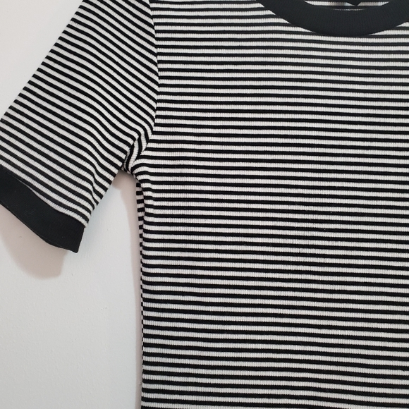 Black and white dress - Picture 3 of 3